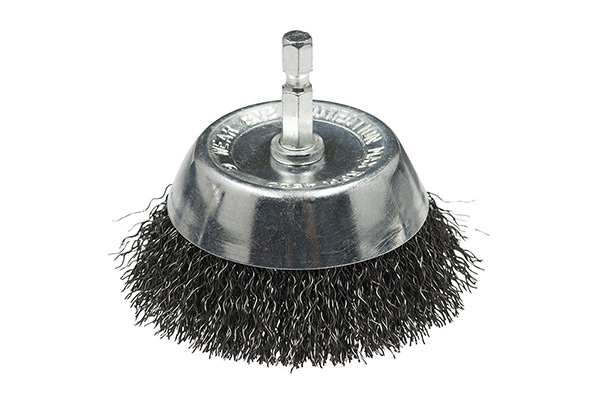 Щетка дисковая, гофрированная, с шестигранным хвостовиком для дрелей